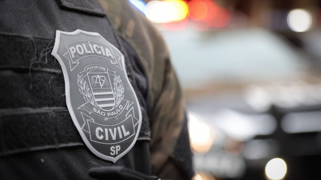 Brasileira Presa Disseminar Violência - Brasileira é presa por disseminar violência e discursos de ódio…